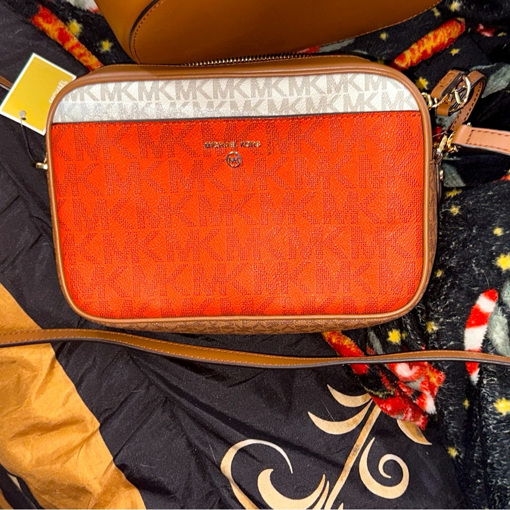 Authentic multicolor Michaels kors crossbody